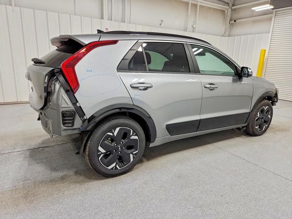 2023 KIA NIRO Wind