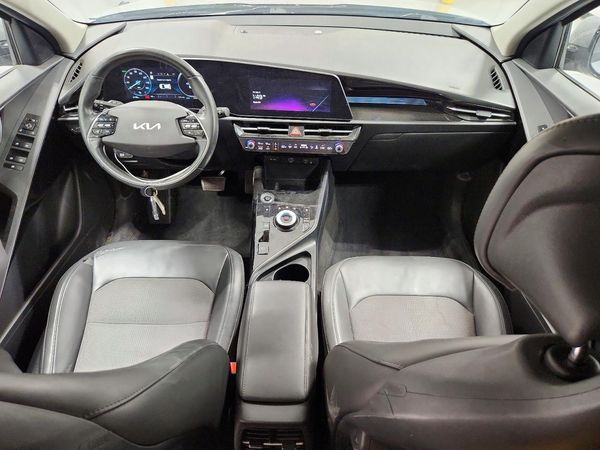 2023 KIA NIRO Wind