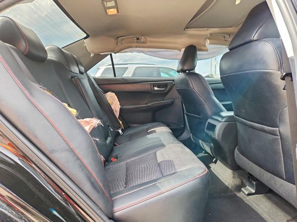 2015 TOYOTA CAMRY
