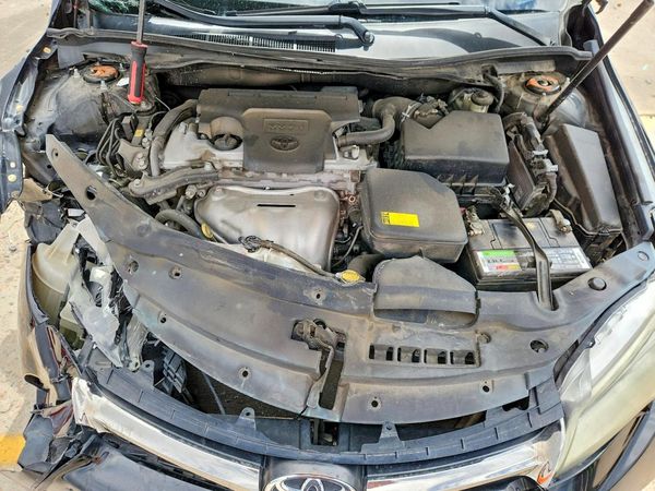 2015 TOYOTA CAMRY