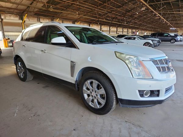 2013 CADILLAC SRX Luxury