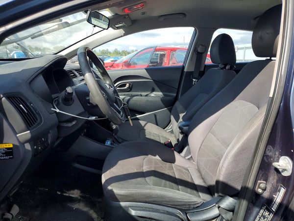 2013 KIA RIO LX — DENT