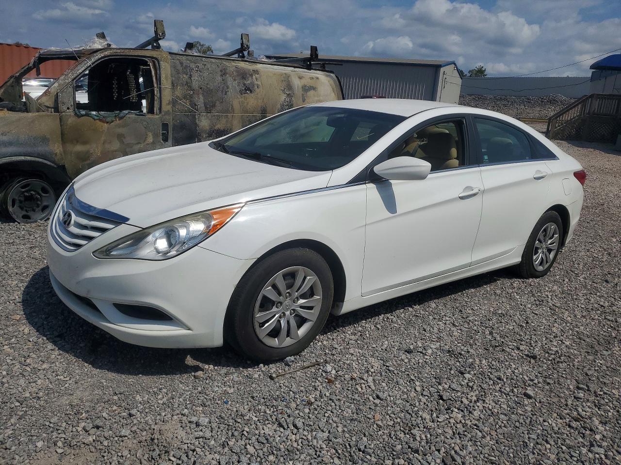 2013 HYUNDAI SONATA GLS/ GLS Popular