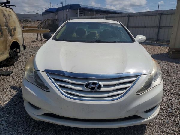 2013 HYUNDAI SONATA GLS/ GLS Popular