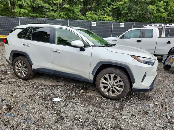2023 TOYOTA RAV4 Limited