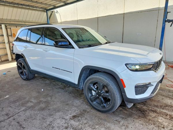2023 JEEP GRAND CHEROKEE