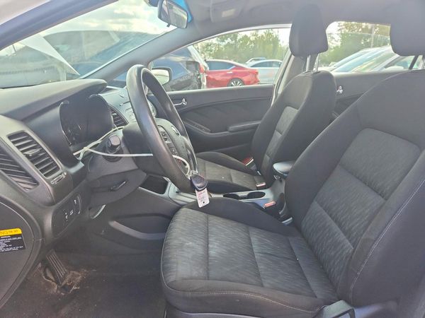 2014 KIA FORTE LX