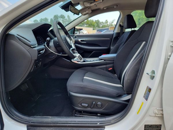 2022 HYUNDAI SONATA SEL