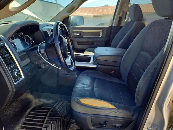 2016 RAM 1500 SLT