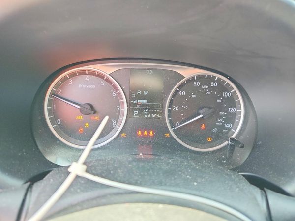 2024 NISSAN KICKS S