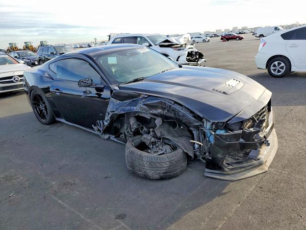 2024 FORD MUSTANG GT — Passenger 3/4