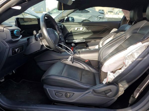 2024 FORD MUSTANG GT — DENT
