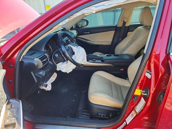 2014 LEXUS IS 250 — DENT