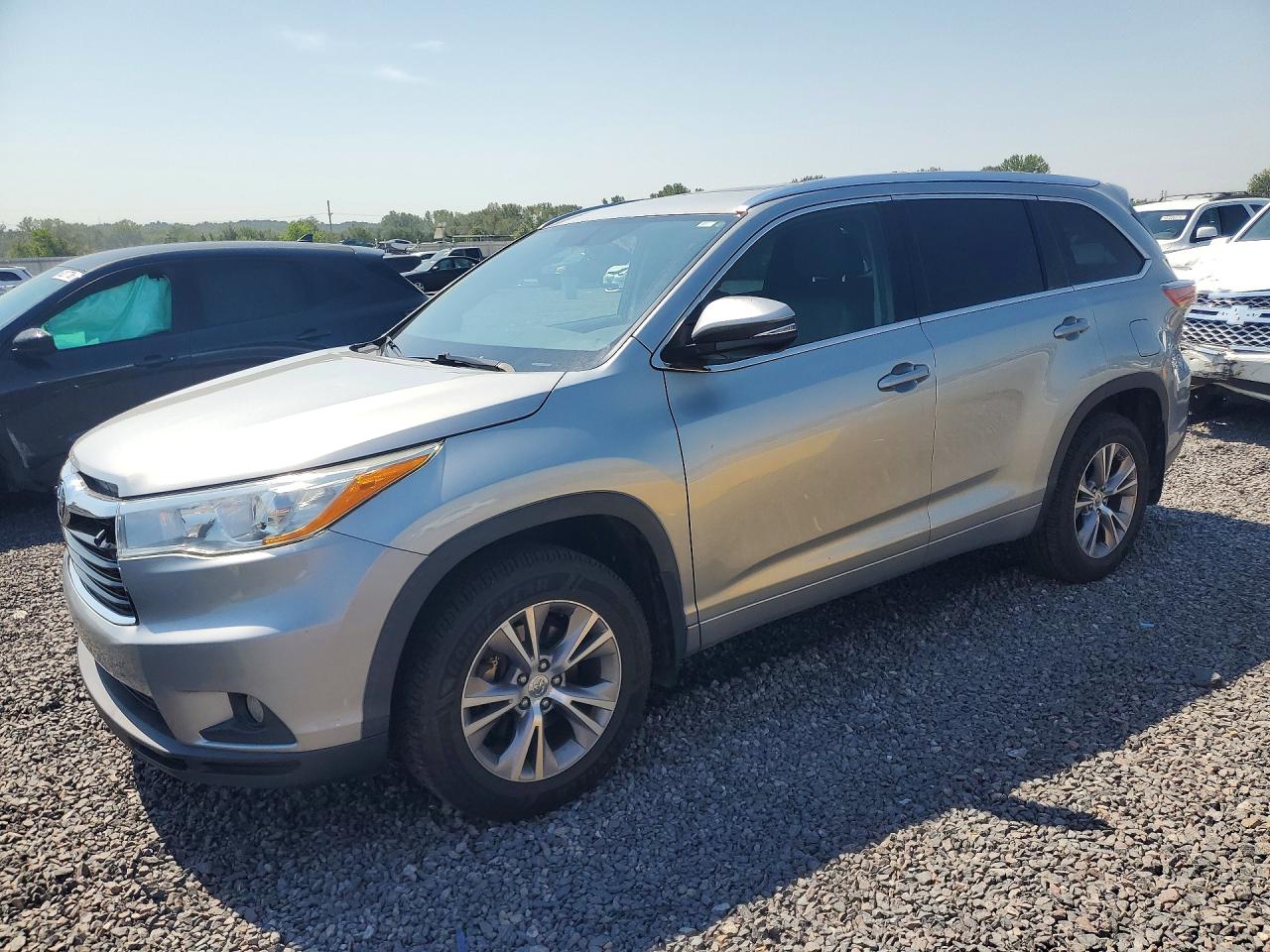 2015 TOYOTA HIGHLANDER