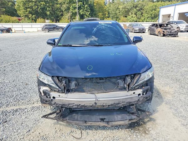 2019 TOYOTA CAMRY