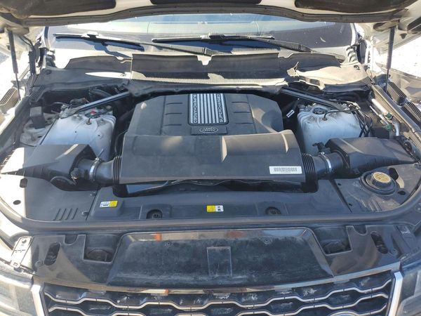 2019 LAND ROVER RANGE ROVER SPORT HSE — Engine bay