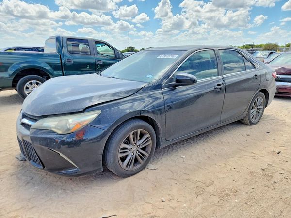 2016 TOYOTA CAMRY