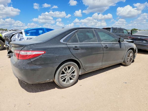 2016 TOYOTA CAMRY