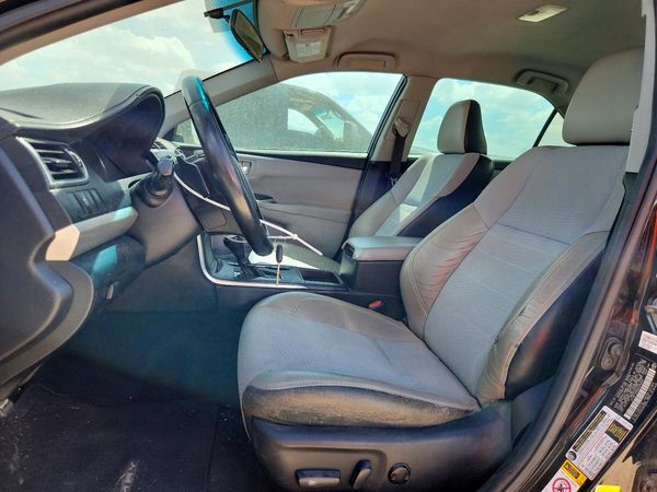 2016 TOYOTA CAMRY