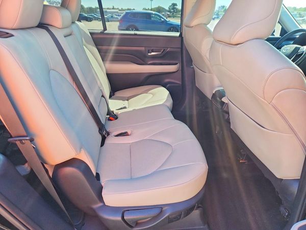 2025 TOYOTA GRAND HIGHLANDER