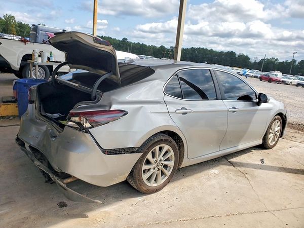 2021 TOYOTA CAMRY