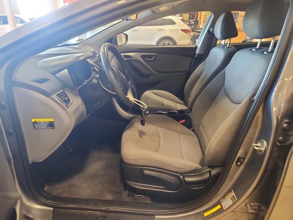 2016 HYUNDAI ELANTRA