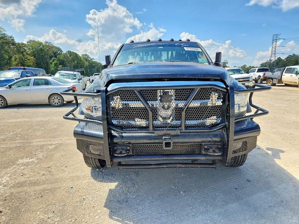 2015 RAM 4500 REG CAB CHASSIS