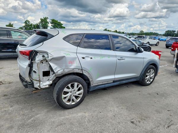 2018 HYUNDAI TUCSON SE Standard