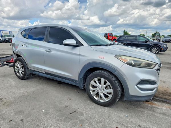 2018 HYUNDAI TUCSON SE Standard