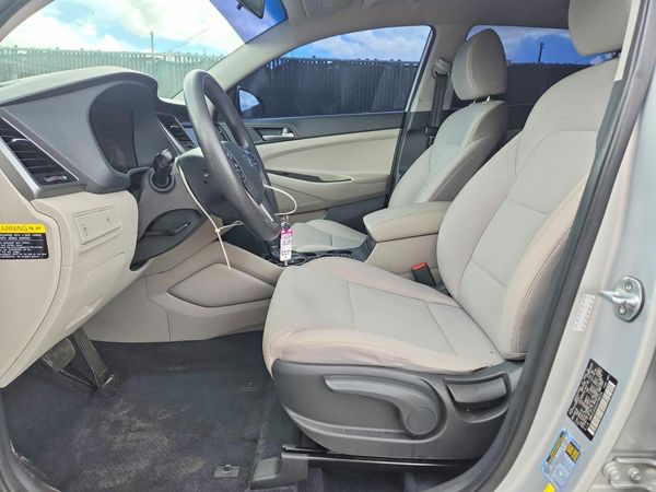 2018 HYUNDAI TUCSON SE Standard