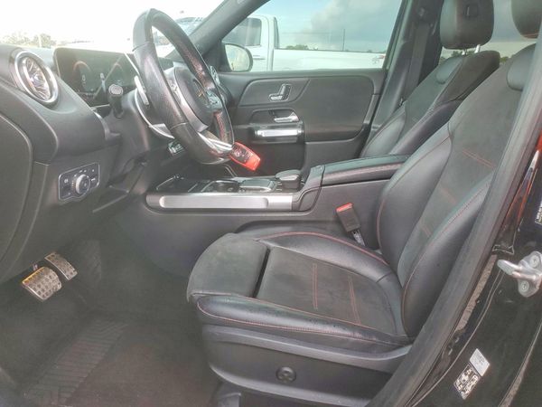2021 MERCEDES-BENZ GLB GLB250 — DENT