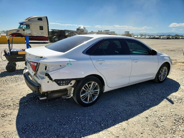 2015 TOYOTA CAMRY