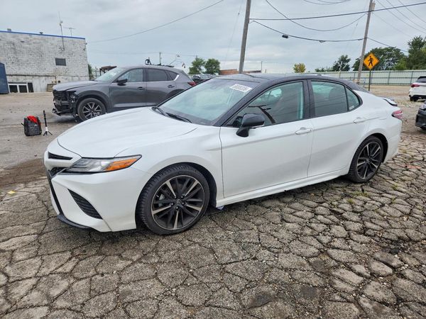 2019 TOYOTA CAMRY XSE