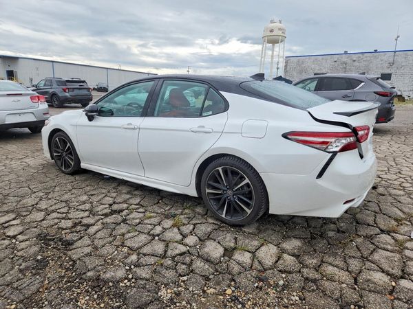 2019 TOYOTA CAMRY XSE