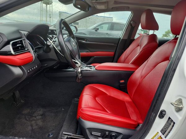 2019 TOYOTA CAMRY XSE