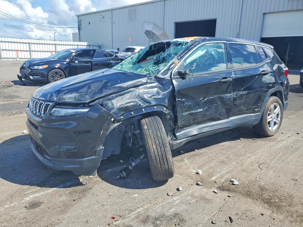 2024 JEEP COMPASS Sport — Front 3/4