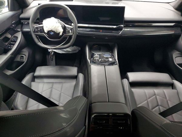 2026 BMW 5 SERIES xDrive — CKPT