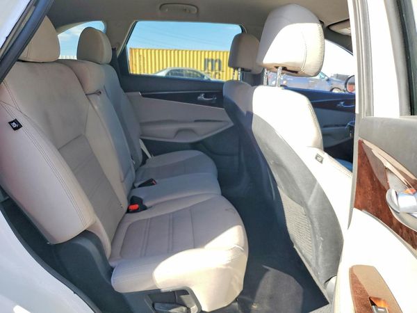 2017 KIA SORENTO