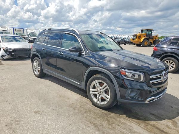 2021 MERCEDES-BENZ GLB-CLASS GLB250-4M — Passenger 3/4