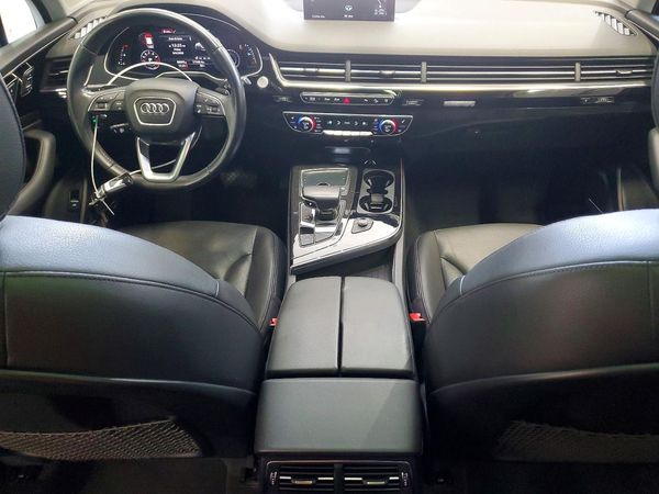 2017 AUDI Q7