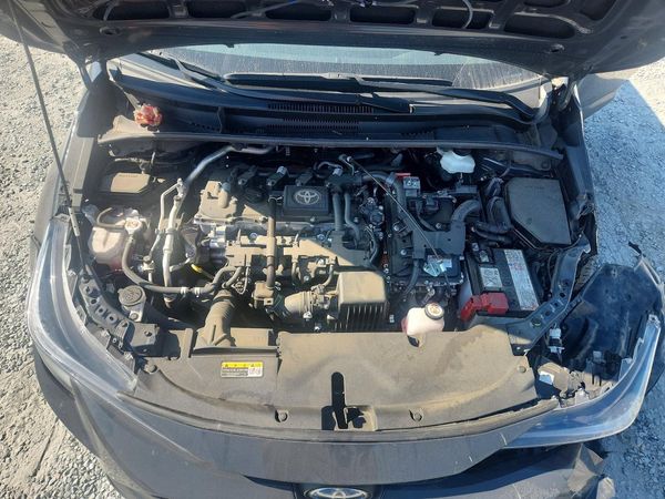 2025 TOYOTA COROLLA LE, XLE, SE — Engine bay