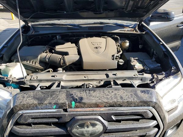 2019 TOYOTA TACOMA SR5