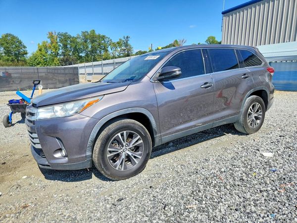 2019 TOYOTA HIGHLANDER LE/LE Plus