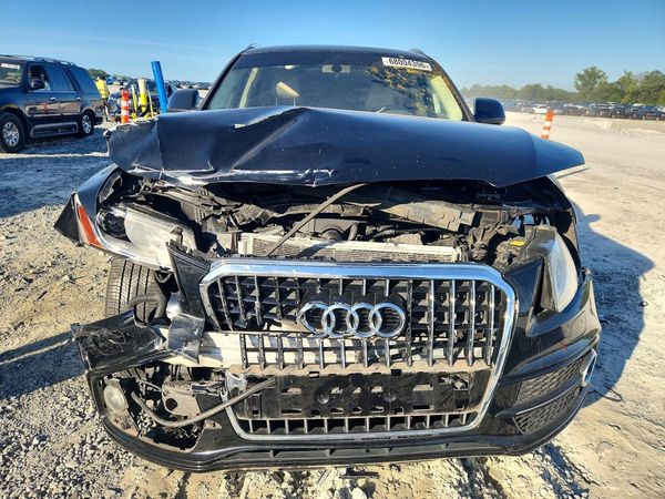 2013 AUDI Q5 Premium Plus — DIRF