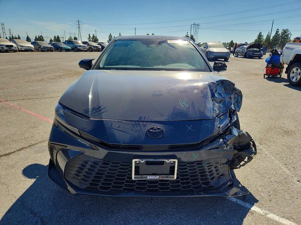 2025 TOYOTA CAMRY