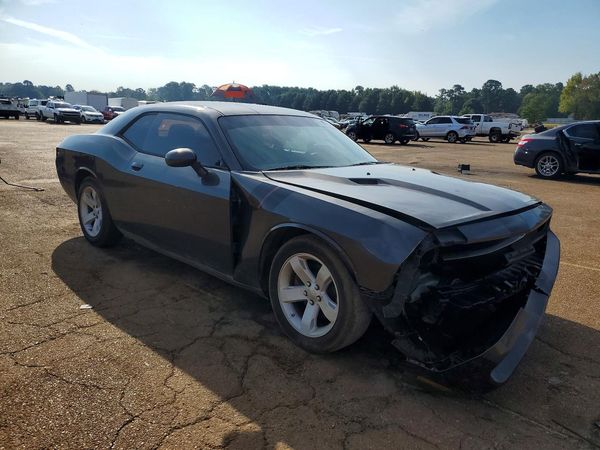 2013 DODGE CHALLENGER Base — Passenger 3/4