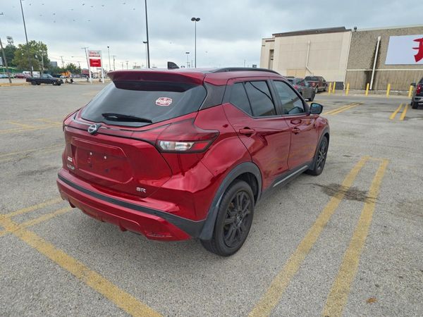2022 NISSAN KICKS SR