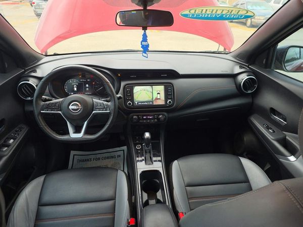 2022 NISSAN KICKS SR