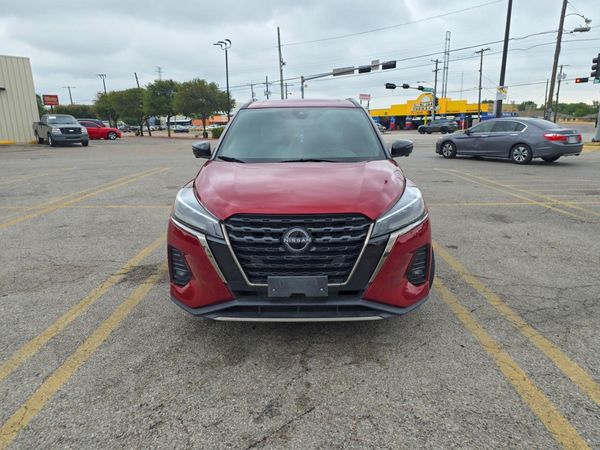 2022 NISSAN KICKS SR