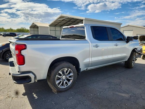 2022 CHEVROLET SILVERADO RST